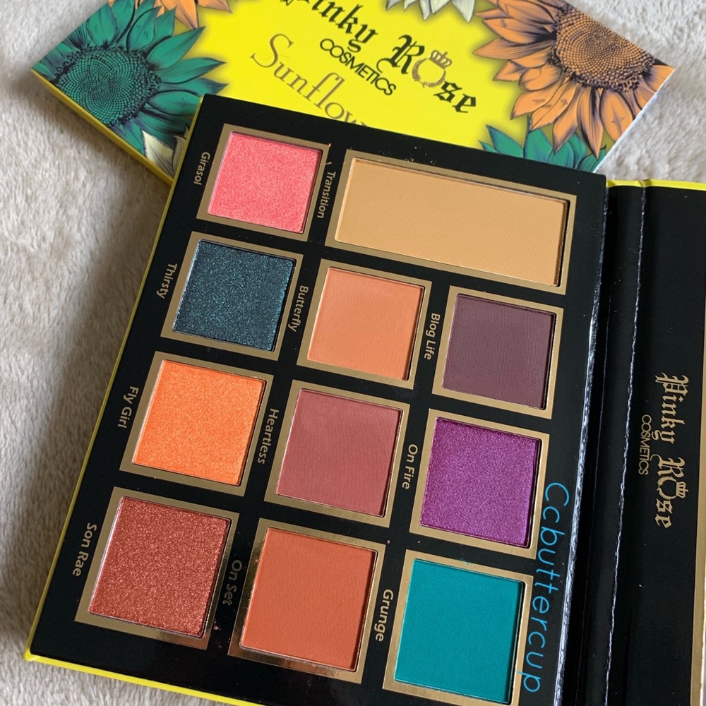 Pinky Rose Sunflower 🌻 Eyeshadow Palette BNIB